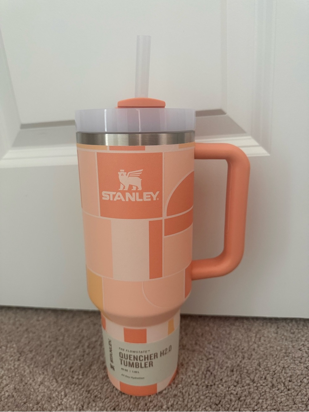 Stanley Quencher Tumbler in Peach Block Pattern